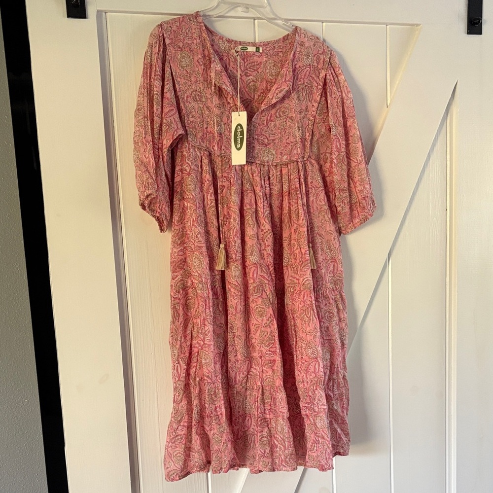Elegant Pink Paisley Maxi Dress